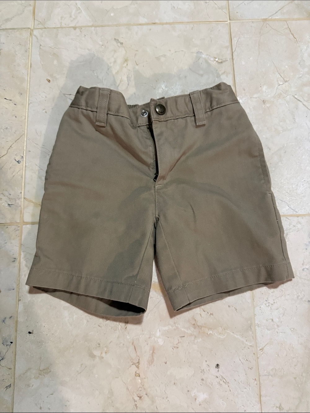 Lands' End Men's Olive Flat Front Shorts